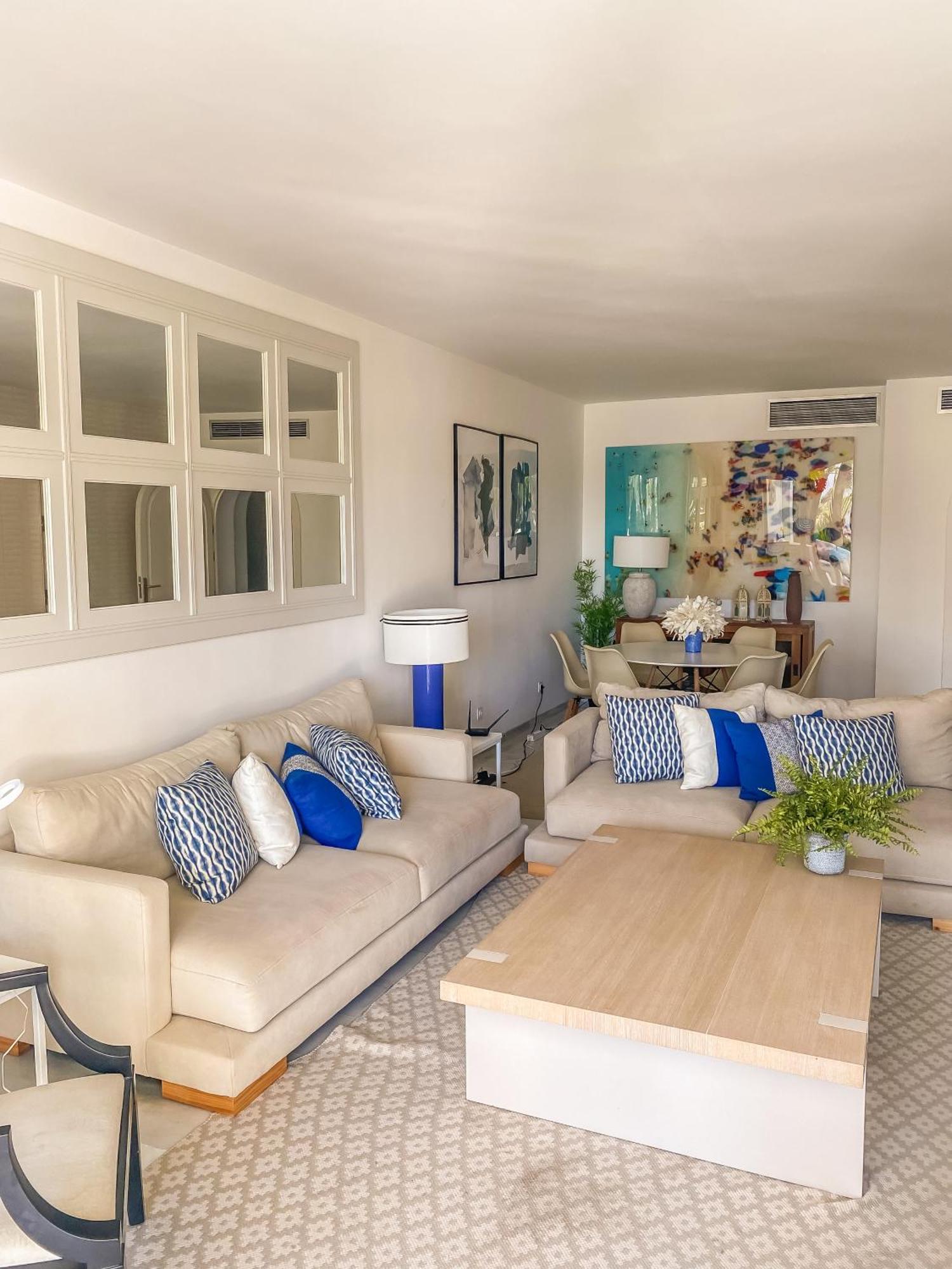 Alcazaba Beach Apartment エステポナ エクステリア 写真